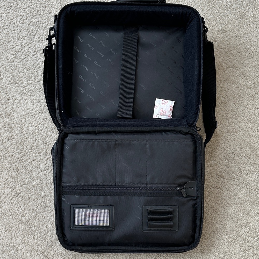 Targus Universal Notebook - Picture 11 of 15